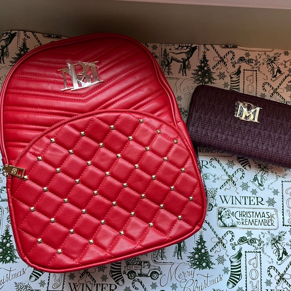 Badgley mischka backpack and wristlet - Picture 1 of 6